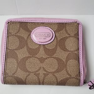 Coach wristlet wallet